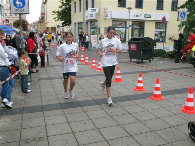 ../Images/BenefizlaufMerseburg2010 (81).jpg